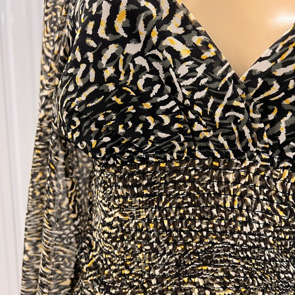 NWT $69 Steve Madden Print Top - Picture 6 of 7